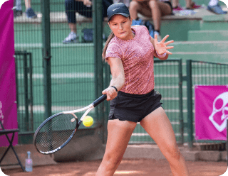 π¬ Access to a private chat with Pia and the team